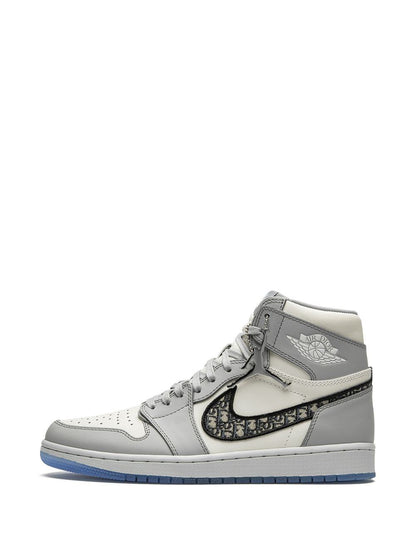 The Nike Dior x Air Jordan 1 High Sneaker White and Grey Upper Top RepShoes For Man And Women CN8607-002