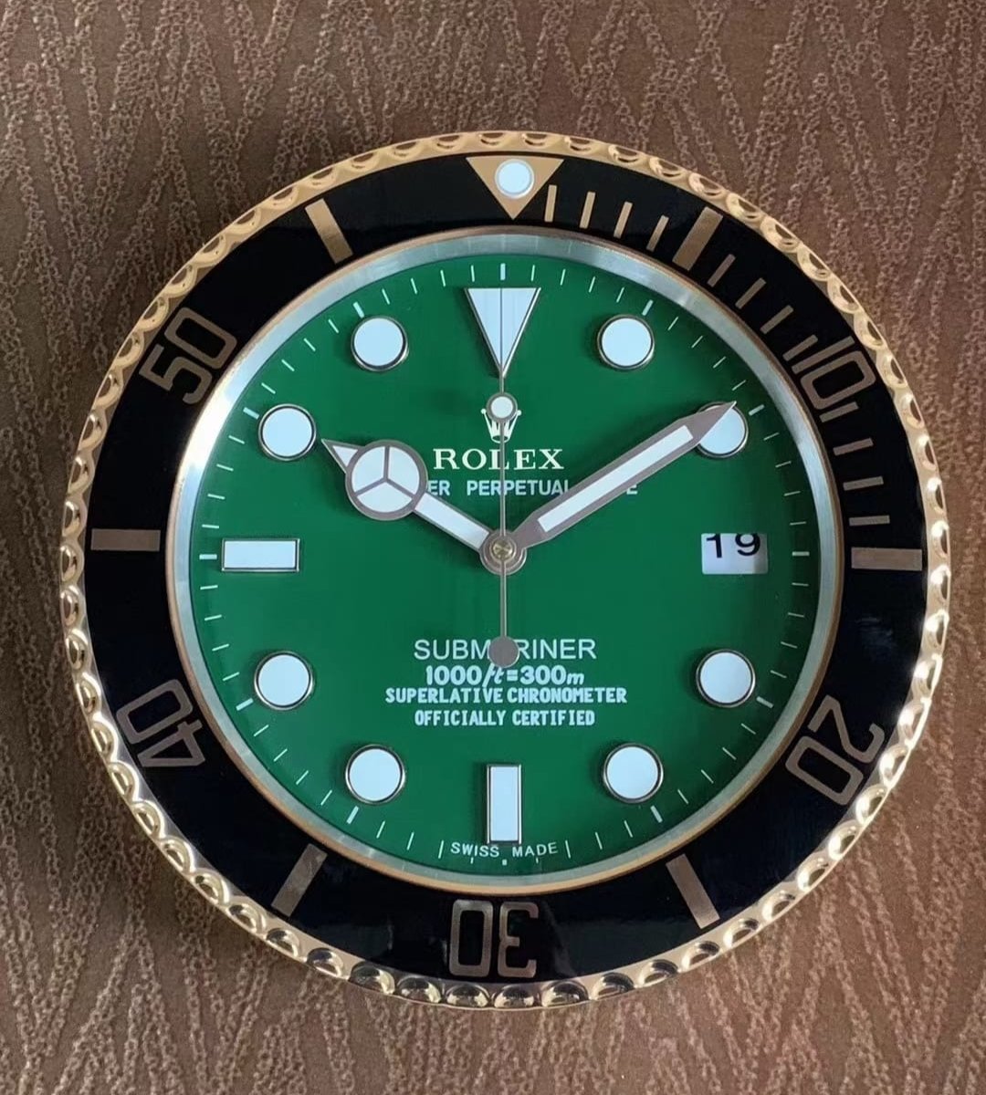 Rolex Wall Clock Quartz Analog Dated Design Metal Art Wall Clock Luminous Function Green Dial/Black Color Border Bezel Metal RLX-WC-909