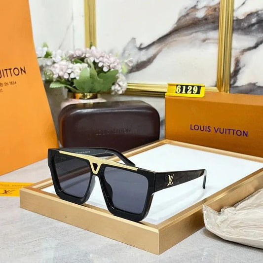 Louis Vuitton sunglass For Men's And Women's LV-4395 Black color Frame Unisex Gift Sunglass